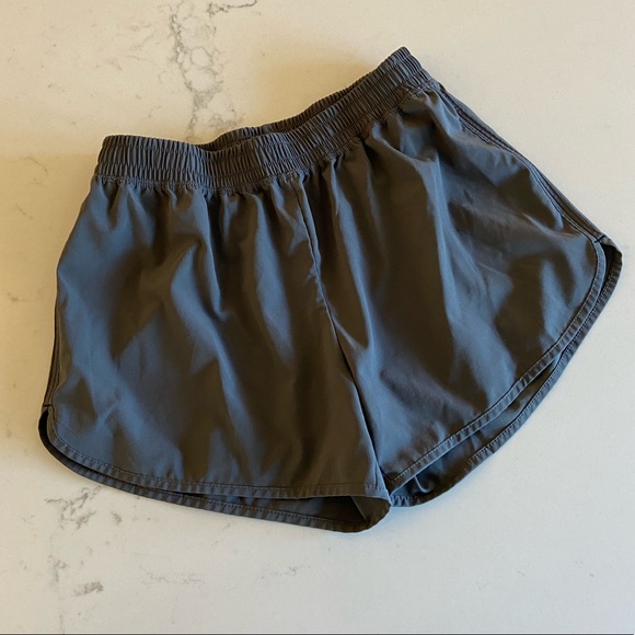 Champion Pants - Women’s Champion C9 Shorts Size Small